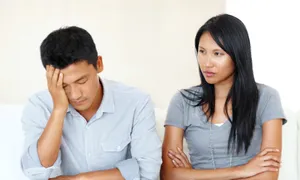 Sống trong hôn nhân địa ngục dù mua cho vợ hai ôtô, túi hiệu